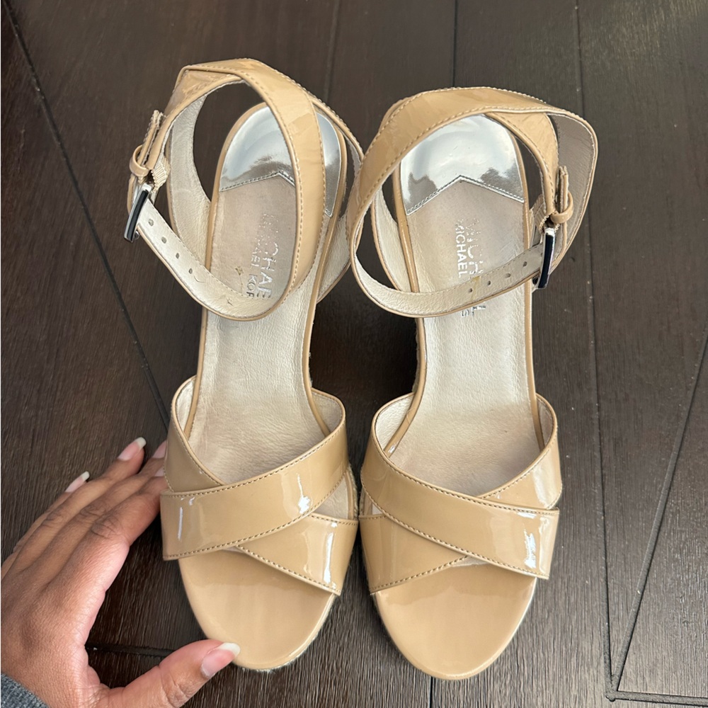 Beautiful Michael Kors espadrilles - Picture 4 of 4